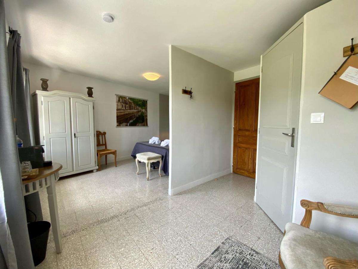 Chambres D'Hotes Des Gens Heureux Сент-Ипполит-дю-Фор Экстерьер фото
